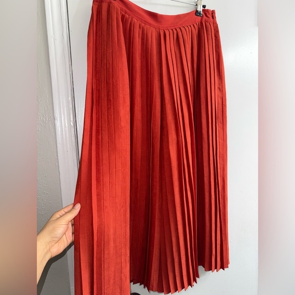 VINCE - High-waist Pleated Culotte - size 6 - Pants In Paprika - Picture 5 of 12
